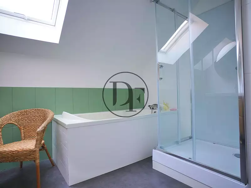 Maison, 278 m²