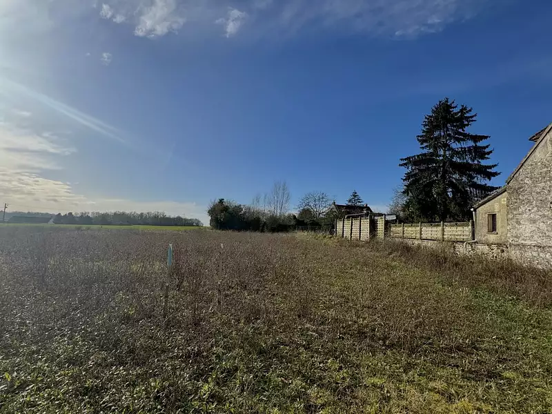 Terrain, 835 m²
