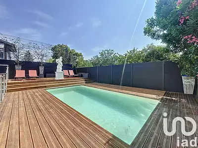 Maison, 220 m²