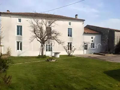 Maison, 166 m²