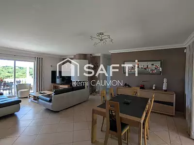 Maison, 217 m²