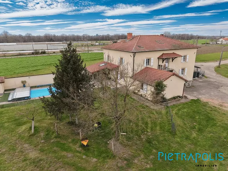 Maison, 357 m²