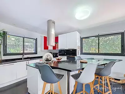 Maison, 212 m²
