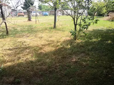 Terrain, 1 351 m²