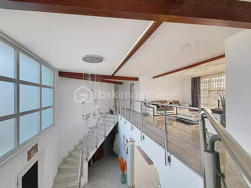 Maison, 280 m²