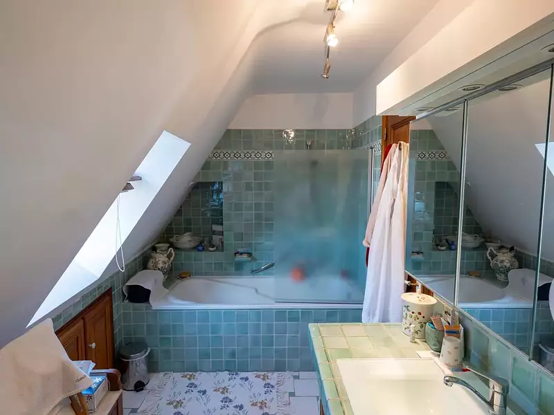 Maison, 305,32 m²