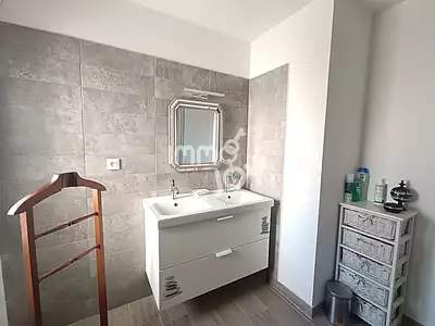 Maison, 213 m²