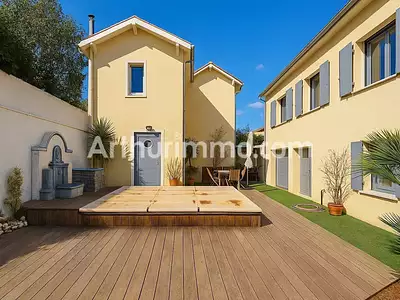 Maison, 210 m²