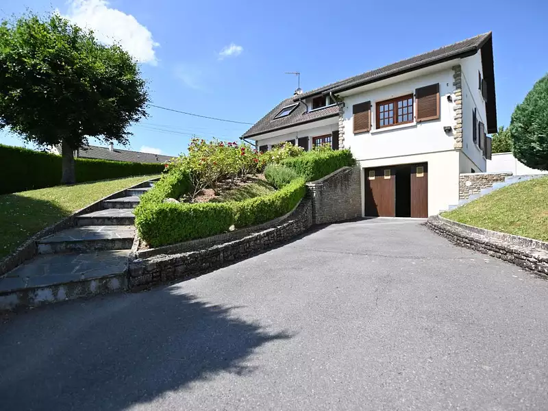Maison, 155 m²