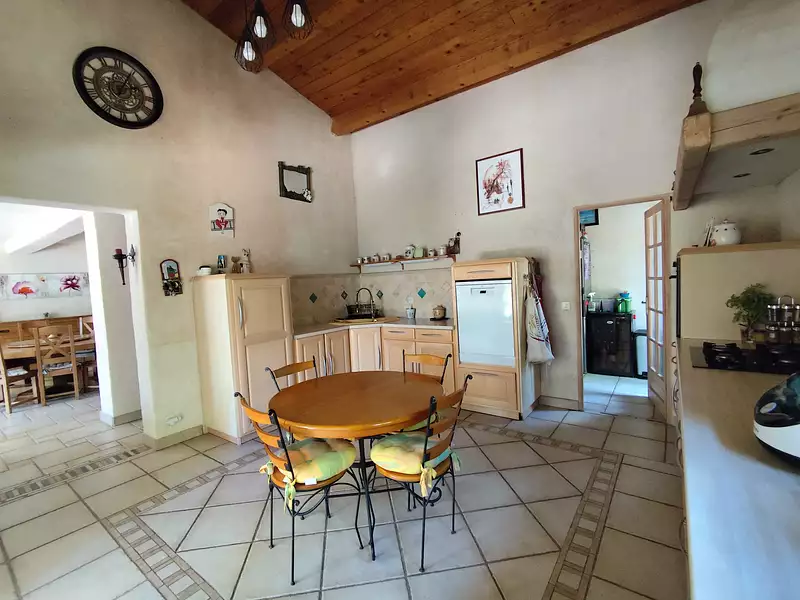 Maison, 175 m²