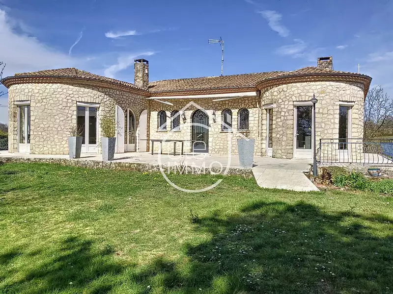Maison, 300 m²