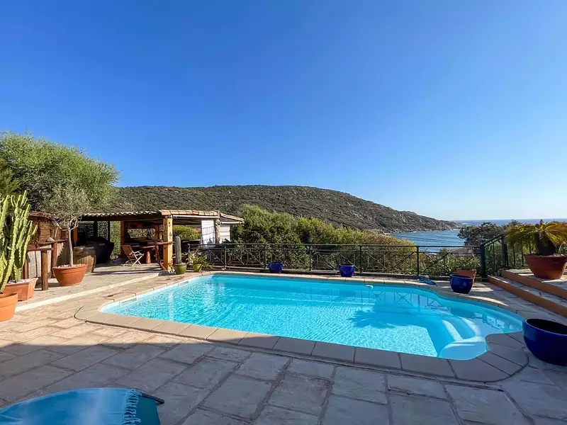 Maison, 170 m²