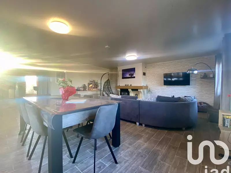 Maison, 190 m²