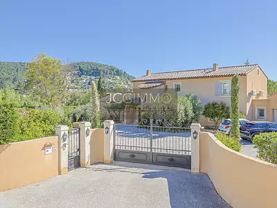 Maison, 310 m²