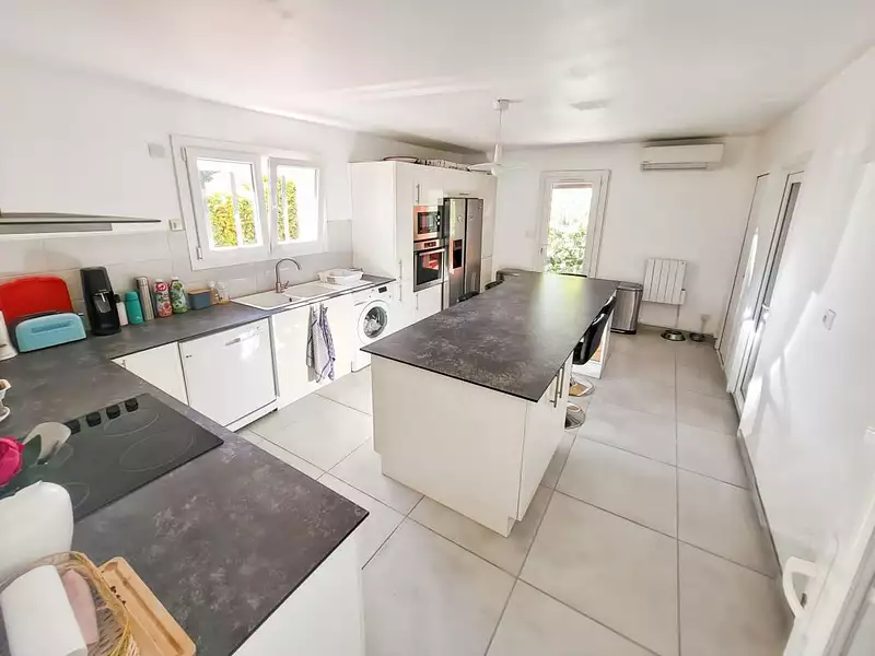 Maison, 170 m²