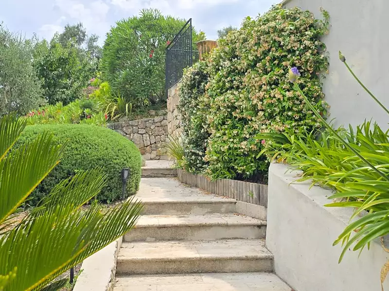 Maison, 198 m²