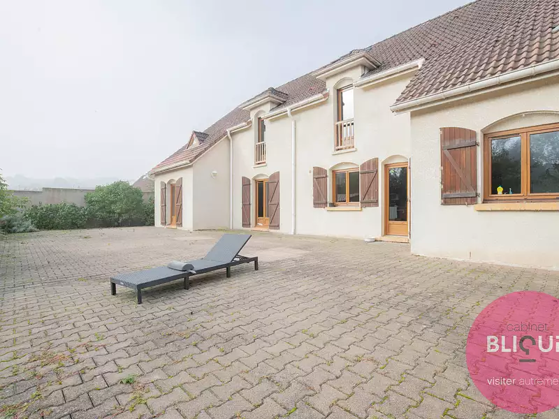 Maison, 308 m²