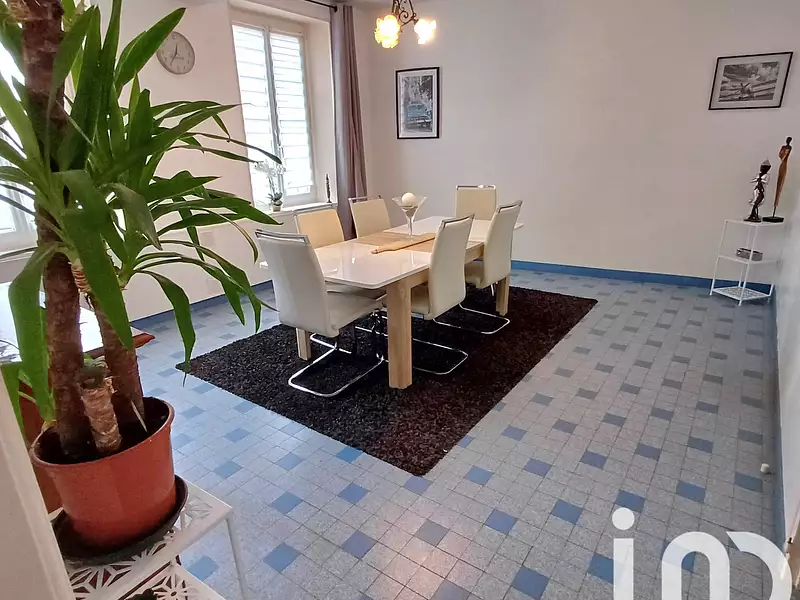 Maison, 300 m²