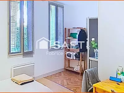 Immeuble, 244 m²