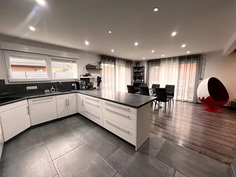 Maison, 155 m²