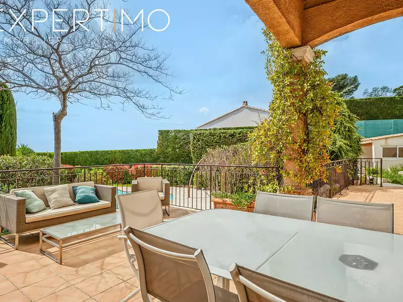 Maison, 167 m²