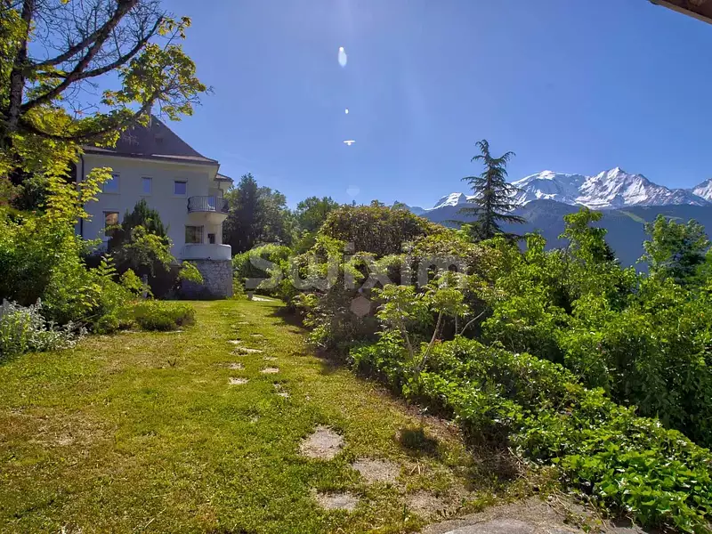 Maison, 278 m²