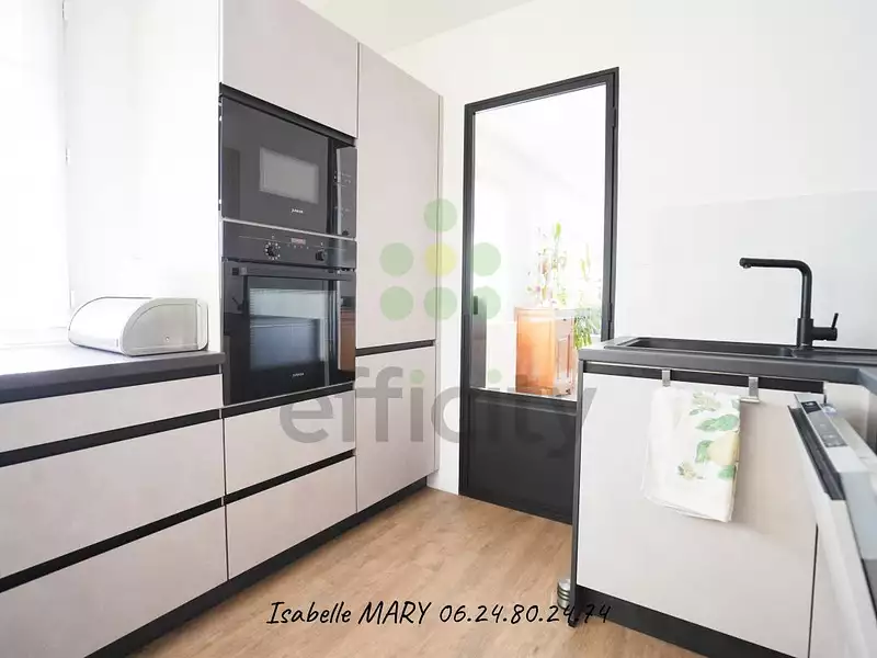 Maison, 179 m²