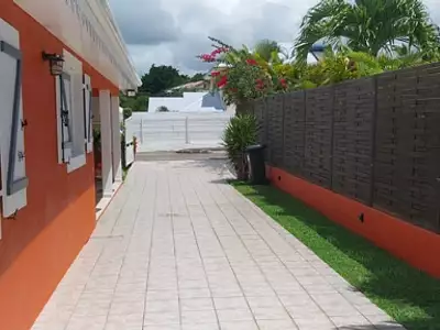 Maison, 99 m²