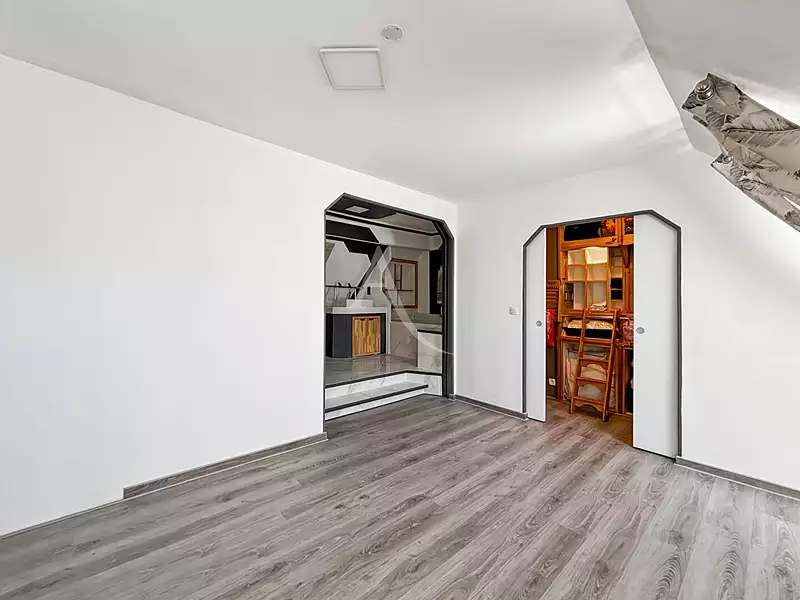 Maison, 185 m²