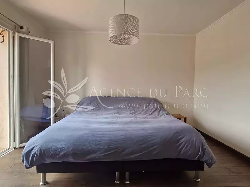 Maison, 180 m²
