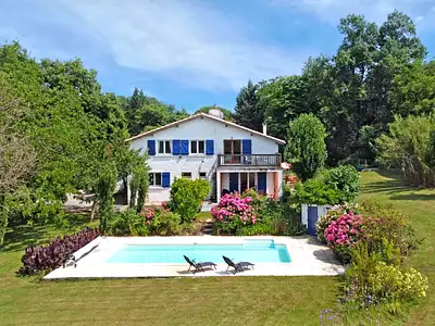 Maison, 265 m²