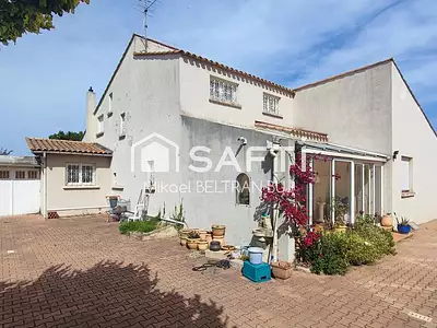 Maison, 250 m²