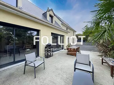 Maison, 220 m²