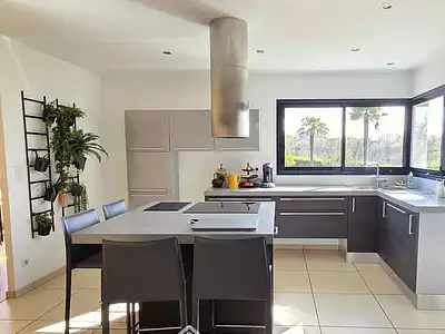 Maison, 180 m²