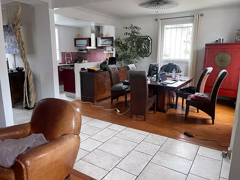 Maison, 260 m²