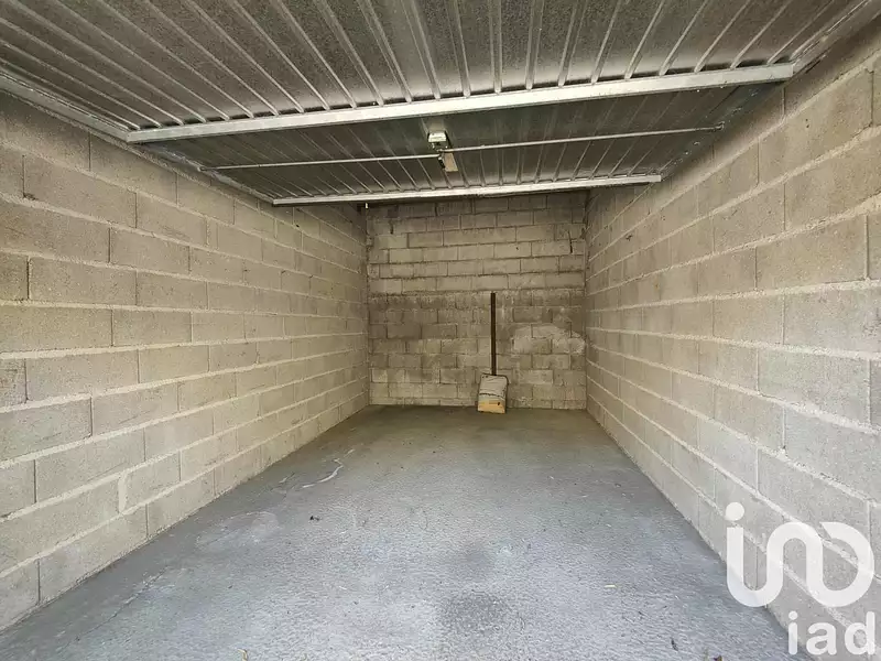 Parking, 15 m²