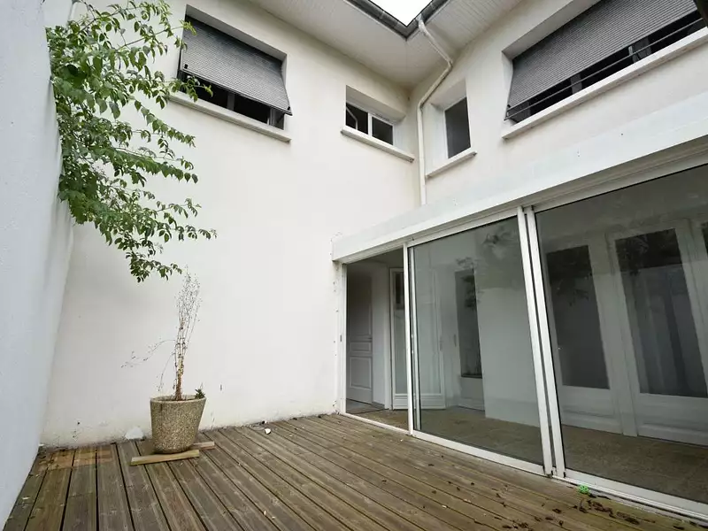 Immeuble, 223 m²