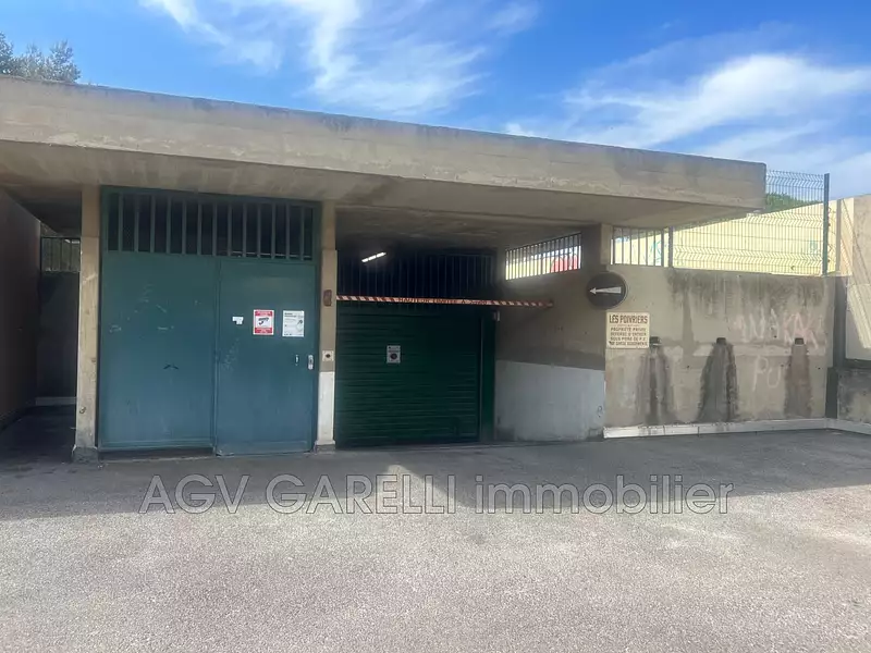 Parking, 11 m²