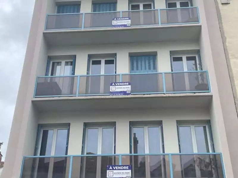 Immeuble, 250 m²