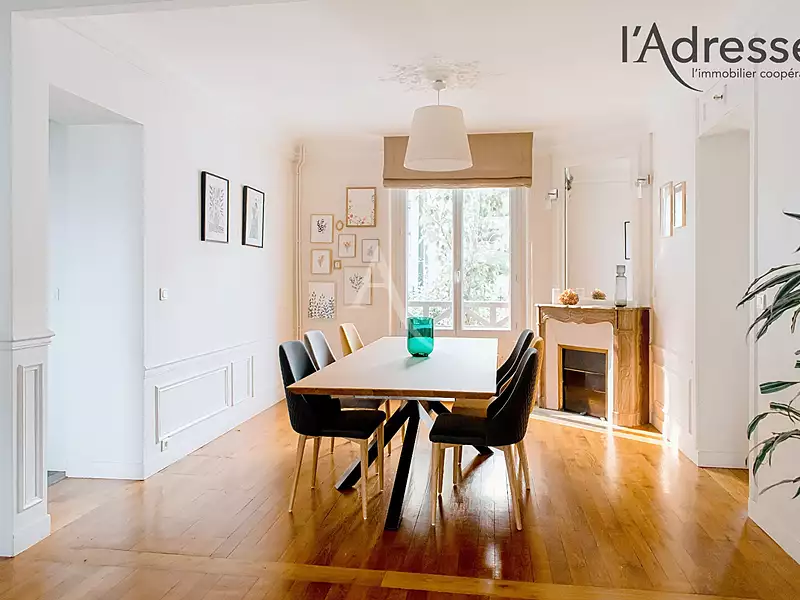 Maison, 325 m²