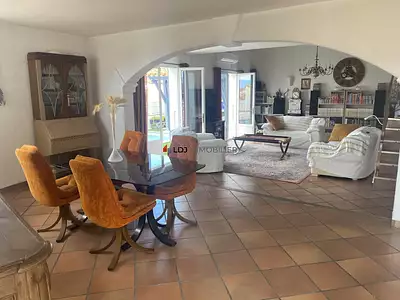 Maison, 179,31 m²