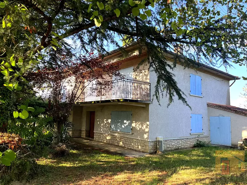 Maison, 218 m²