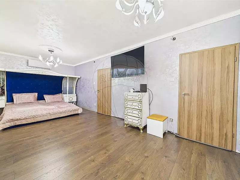 Maison, 255 m²
