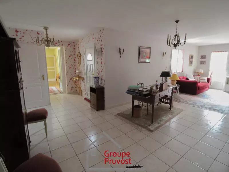 Maison, 280 m²