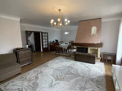 Maison, 168 m²