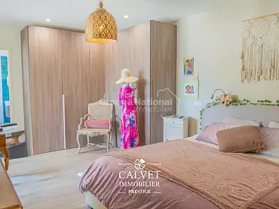 Maison, 220 m²