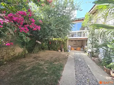 Maison, 210 m²
