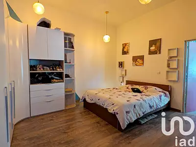 Maison, 196 m²