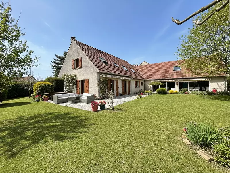 Maison, 348 m²