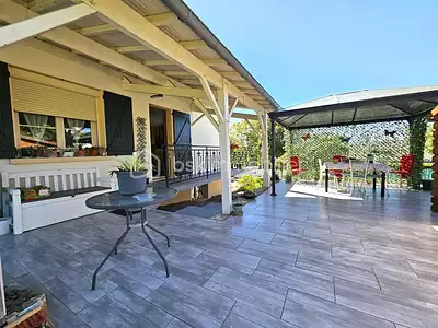 Maison, 162 m²